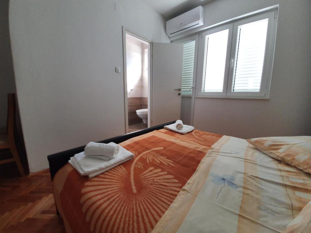 Rooms Capo Rab Palit Exterior photo